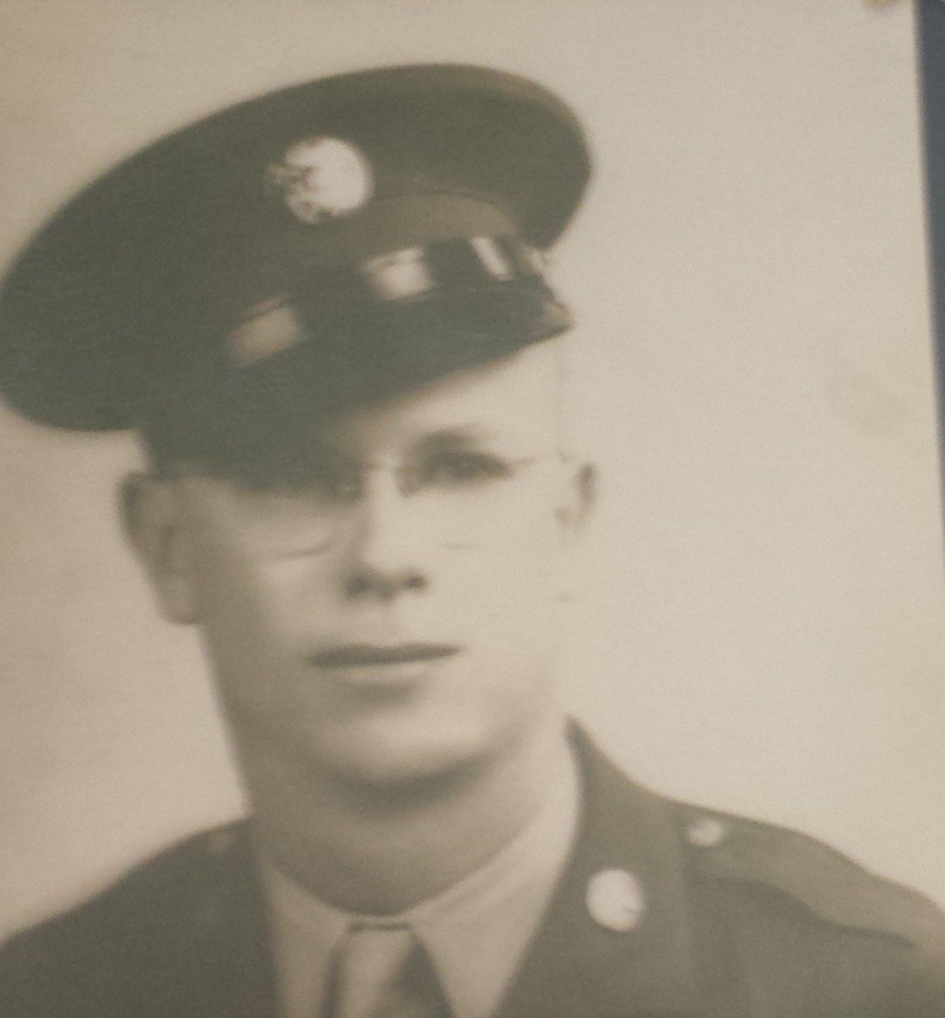 Hospice Compassus Honors Local Veteran at Pinning Ceremony KOAM TV 7