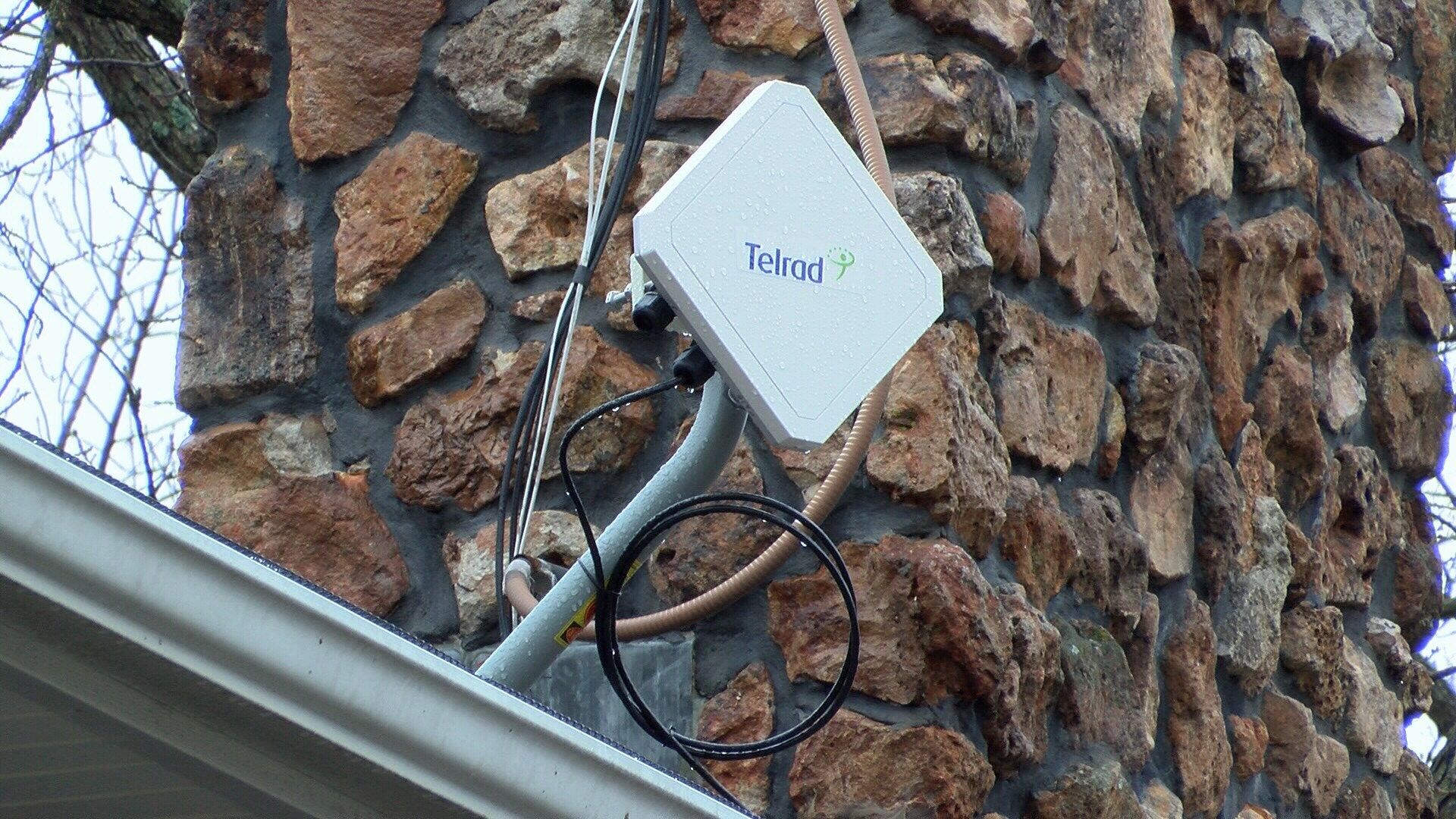 Carl Junction "Aire Fiber" citywide wireless gets prob FOX